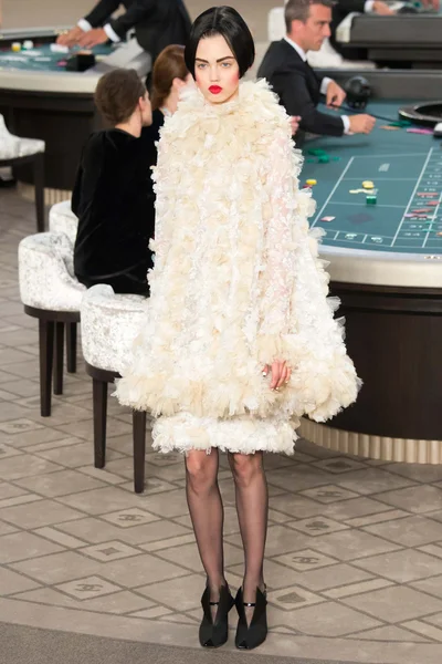 Look 53